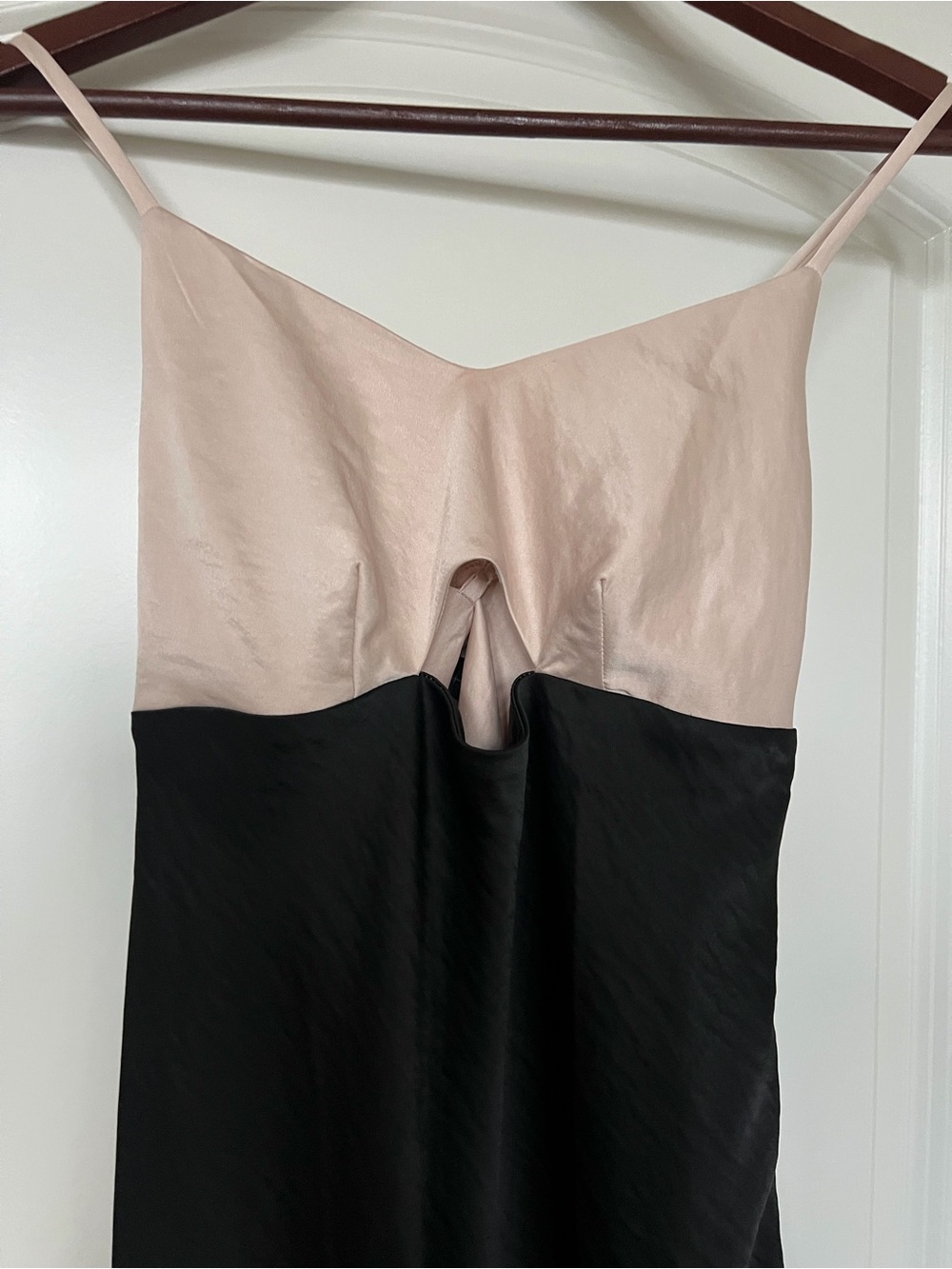 House of Harlow 1960 Blush and Black Satin Slip Dress - Picture 3 of 6